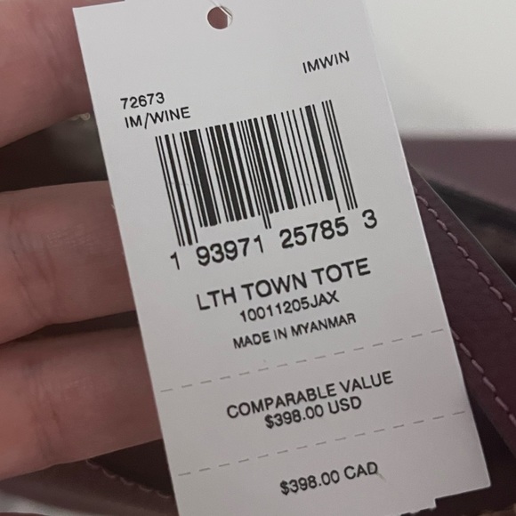 COACH Town Tote - Picture 6 of 6